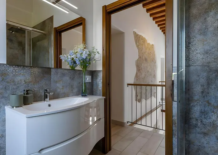 Arnolfo 埃尔萨谷口村