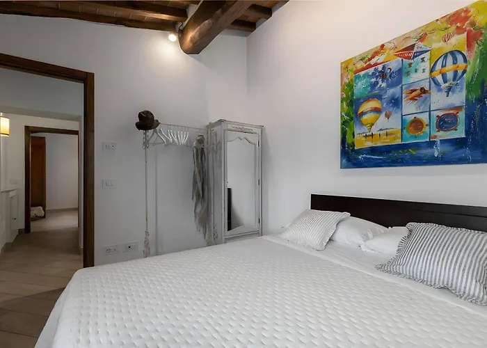 Arnolfo 埃尔萨谷口村