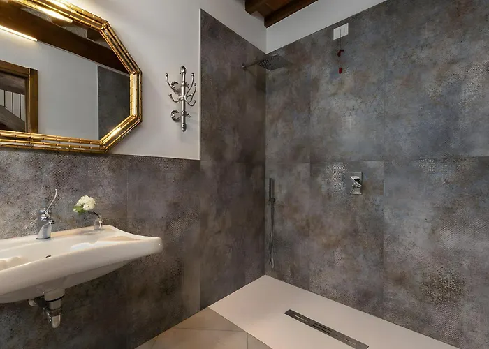 Arnolfo * 埃尔萨谷口村